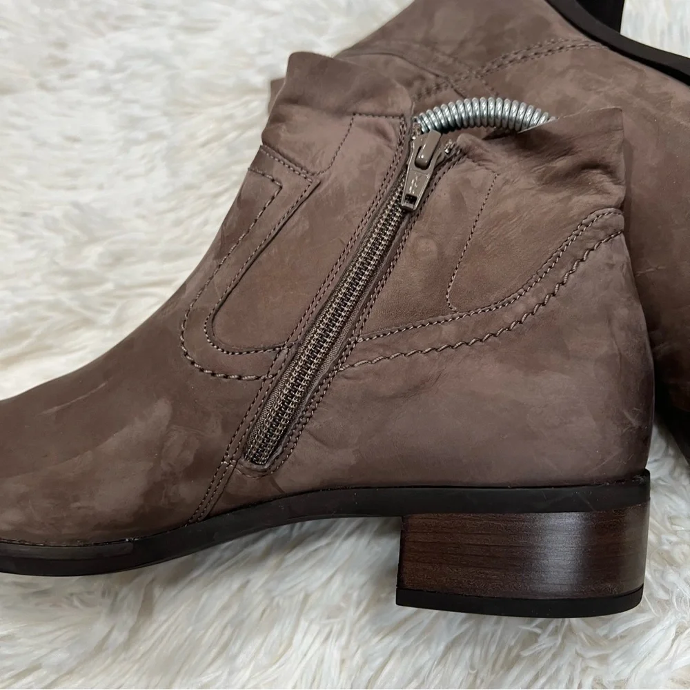 Paul Green Boston booties‎ size 8